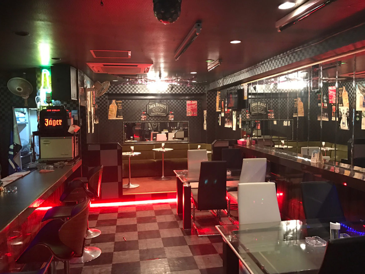 leosbar_31